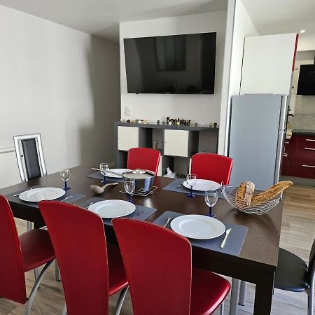 Chez Louise, Appartement T3 A Deux Pas Du Centre Bagnères-de-Luchon Exteriör bild